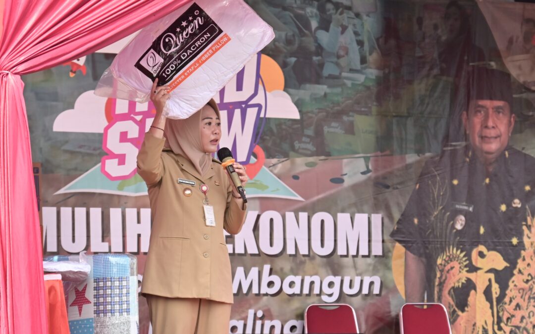 Bupati Tiwi Tegaskan Keberpihakan Pemerintah pada Pelaku UMKM