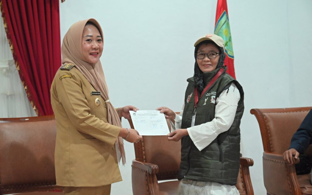 Bupati Tiwi Ajak Masyarakat Kawal Proses Pencoklitan Pilkada 2024