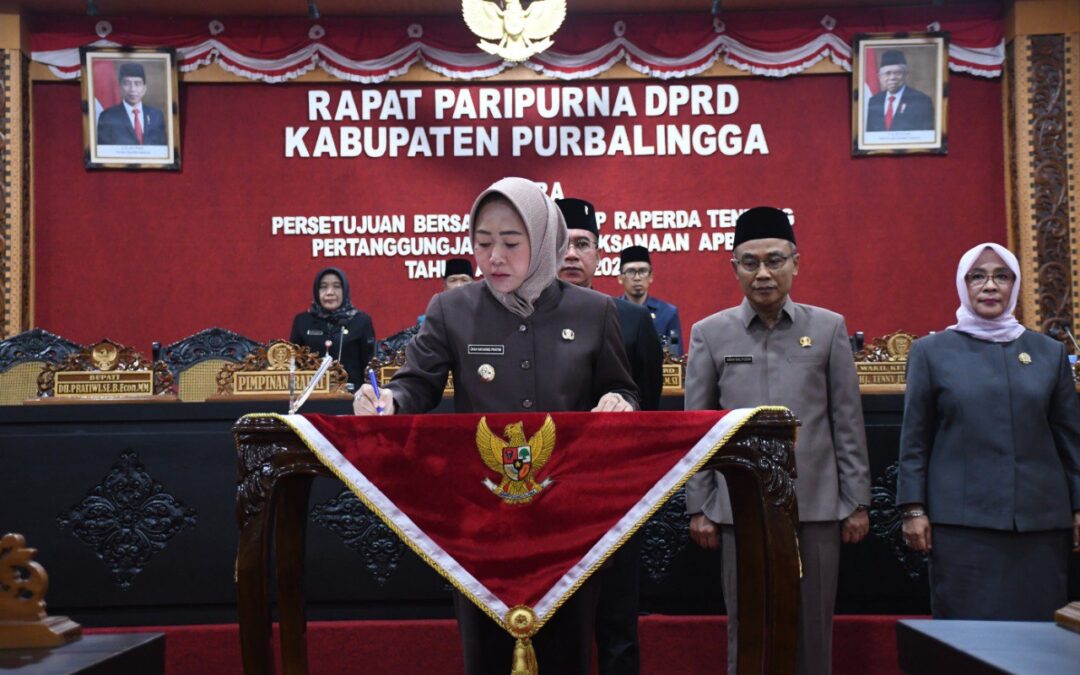 Raperda Pertanggungjawaban APBD 2023 Ditetapkan, Bupati Tiwi : Terima Kasih Atas Sinergitasnya