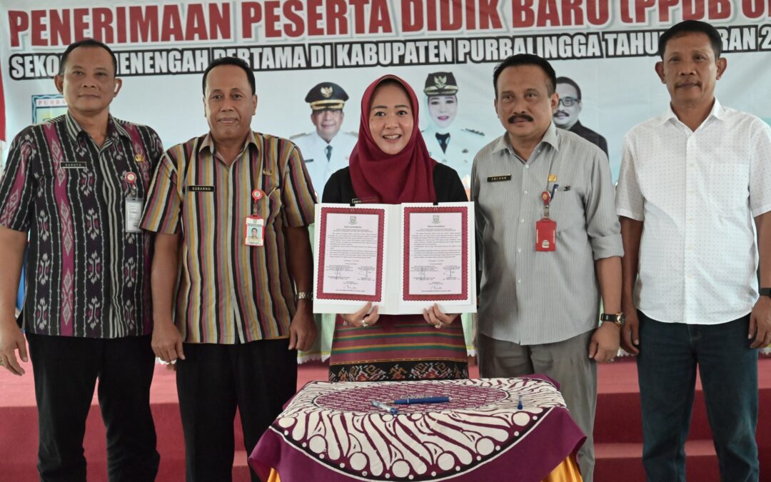 Temui Para Kepala Sekolah, Bupati Tiwi Ingatkan PPDB Tidak Dipungut Biaya