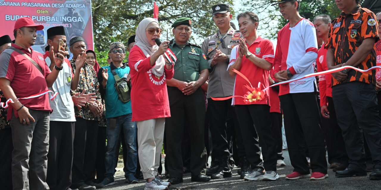 Resmikan Infrastruktur di Adiarsa, Bupati Tiwi Pastikan Bantu Pembangunan Jembatan ke Maribaya