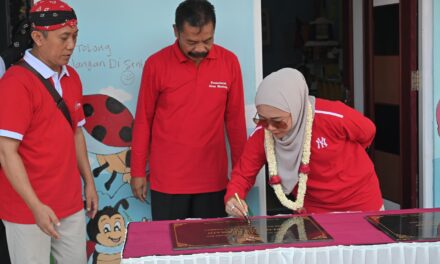 Germas di Sindang, Bupati Tiwi Resmikan 2 Gedung PAUD