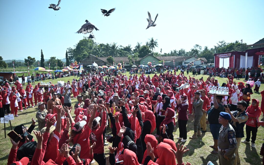 GERMAS di Kutawis, Bupati Tiwi Galakkan Purbalingga Bebas Stunting dan AKI/AKB