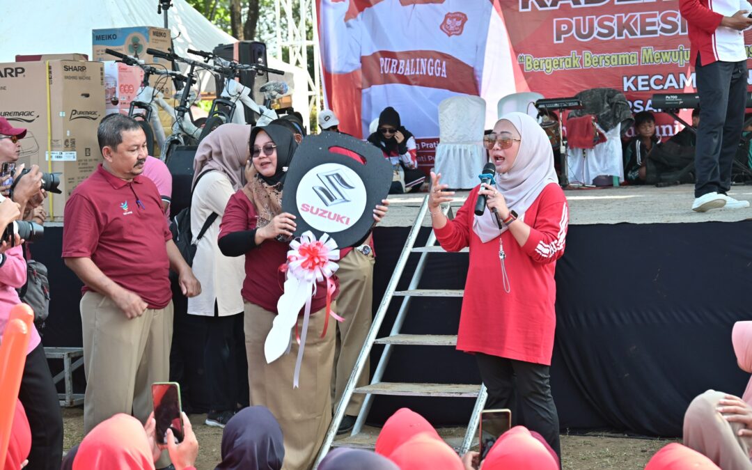 Germas di Rembang, Bupati Tiwi Menggerakkan Kader Kesehatan Untuk Posyandu ‘Jemput Bola’