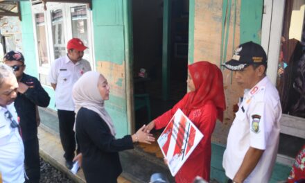 Bupati Tilik Desa Makam, 9 Rumah Tidak Layak Huni Direhab