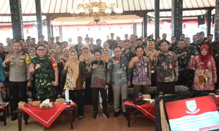 Antisipasi Penurunan Partisipasi Pemilih Pilkada 2024, Bupati Tiwi Beri Arahan Kepada Forkopimcam