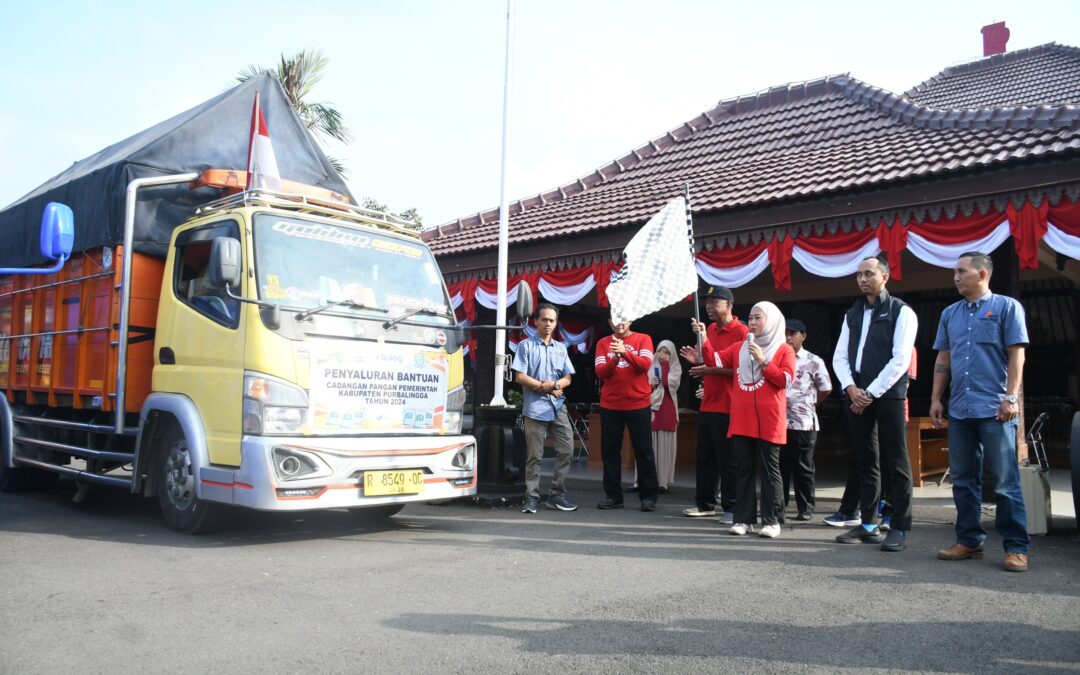Bupati Lepas Distribusi 1334 Ton Beras Untuk Warga Kurang Mampu