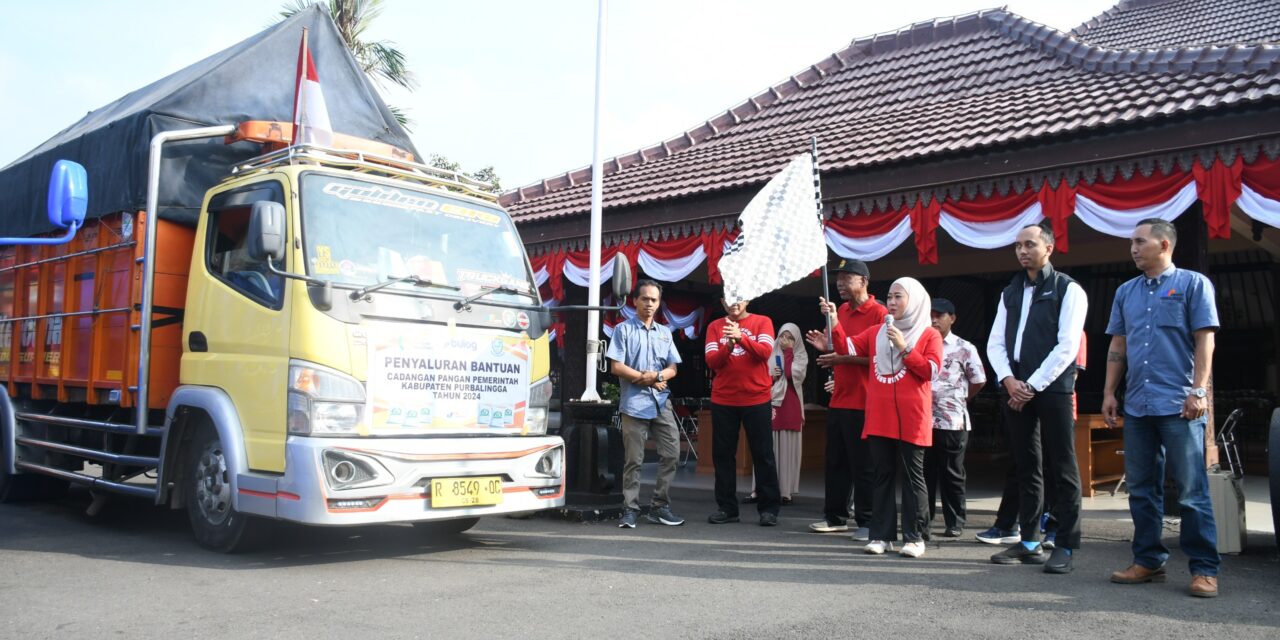 Bupati Lepas Distribusi 1334 Ton Beras Untuk Warga Kurang Mampu