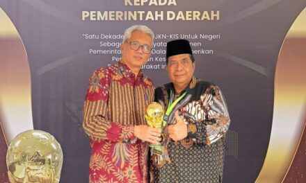 Tembus 100 Persen, Purbalingga Kembali Boyong Penghargaan UHC Award 2024