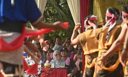 Safari Pentas Budaya, Bupati Tiwi Dorong Pemdes Lestarikan Kesenian Ebeg