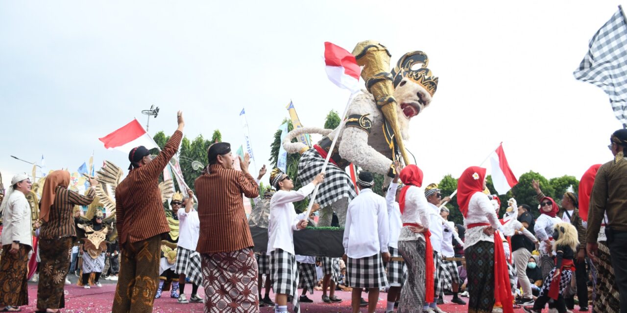 Tutup Peringatan HUT Ke-79 Kemerdekaan RI, 152 Kelompok Karnaval Meriahkan Pawai Kebangsaan