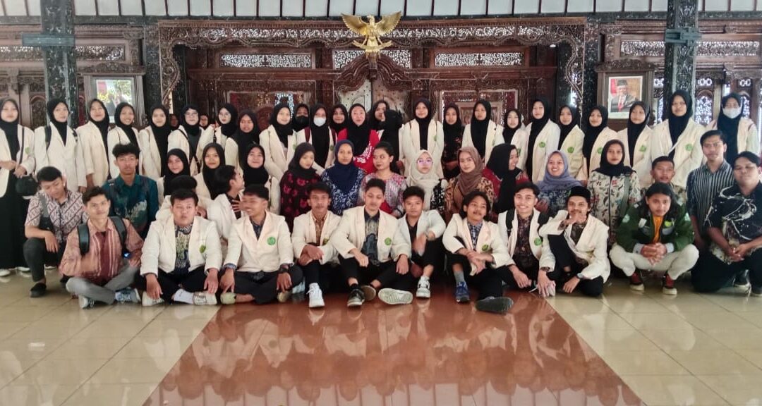 Sejak Tahun 2021, Bupati Tiwi Alokasikan Anggaran Kuliah dan Sekolah Gratis Untuk Warga Miskin di Purbalingga