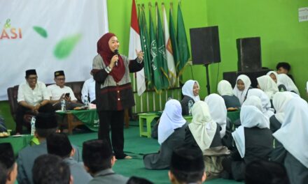 Bupati Tiwi Ajak IPNU dan IPPNU Jadi Penggerak Pemilih Cerdas