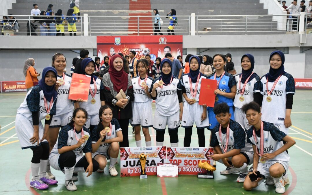 Tumbangkan Lawan – Lawannya, Tim Futsal Pelajar Putri SMAN 2 Purbalingga Juara di Bupati Cup 2024