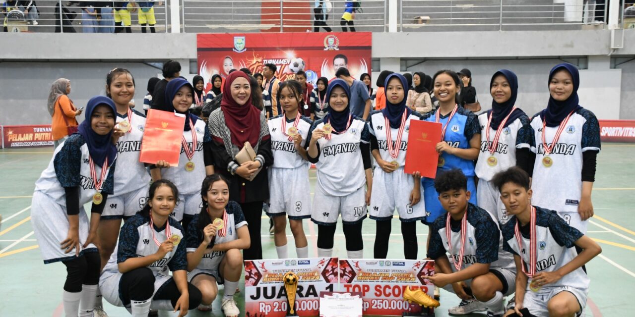 Tumbangkan Lawan – Lawannya, Tim Futsal Pelajar Putri SMAN 2 Purbalingga Juara di Bupati Cup 2024