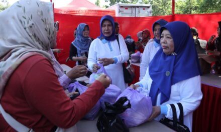 Dukung Petani Purbalingga, ASN dan Warga Borong 1.000 Paket Sayur