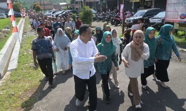 Tilik Desa Bungkanel, Bupati Tiwi Resmikan Pembangunan Fisik