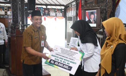 Pentasharufan Zakat Baznas-UPZ Kemenag Salurkan Rp 377 Juta untuk 370 Mustahik