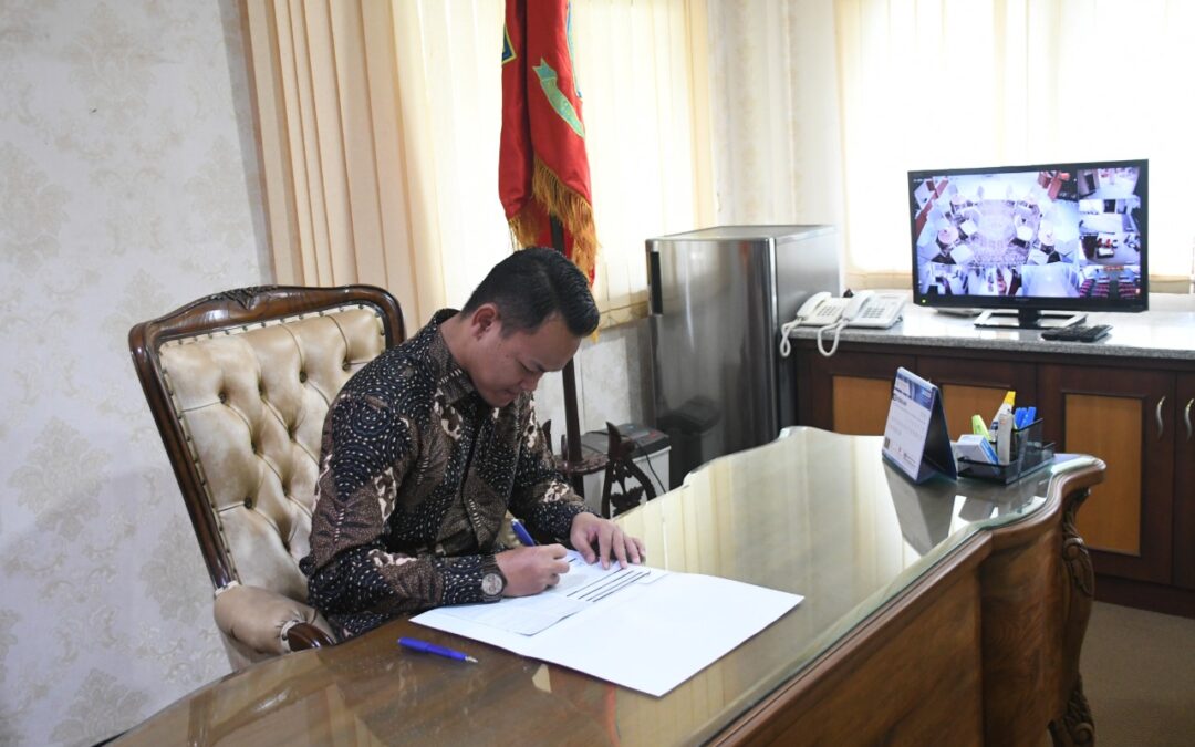 Hari Pertama, Bupati dan Wabup Meninjau Rumah Jabatan, Ruang Kerja Hingga Karangan Bunga