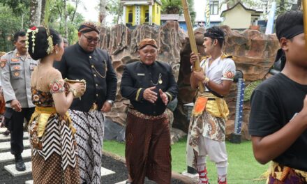 Bersih-bersih Sumber Air, Owabong Didorong Jadi Primadona Pariwisata Nasional