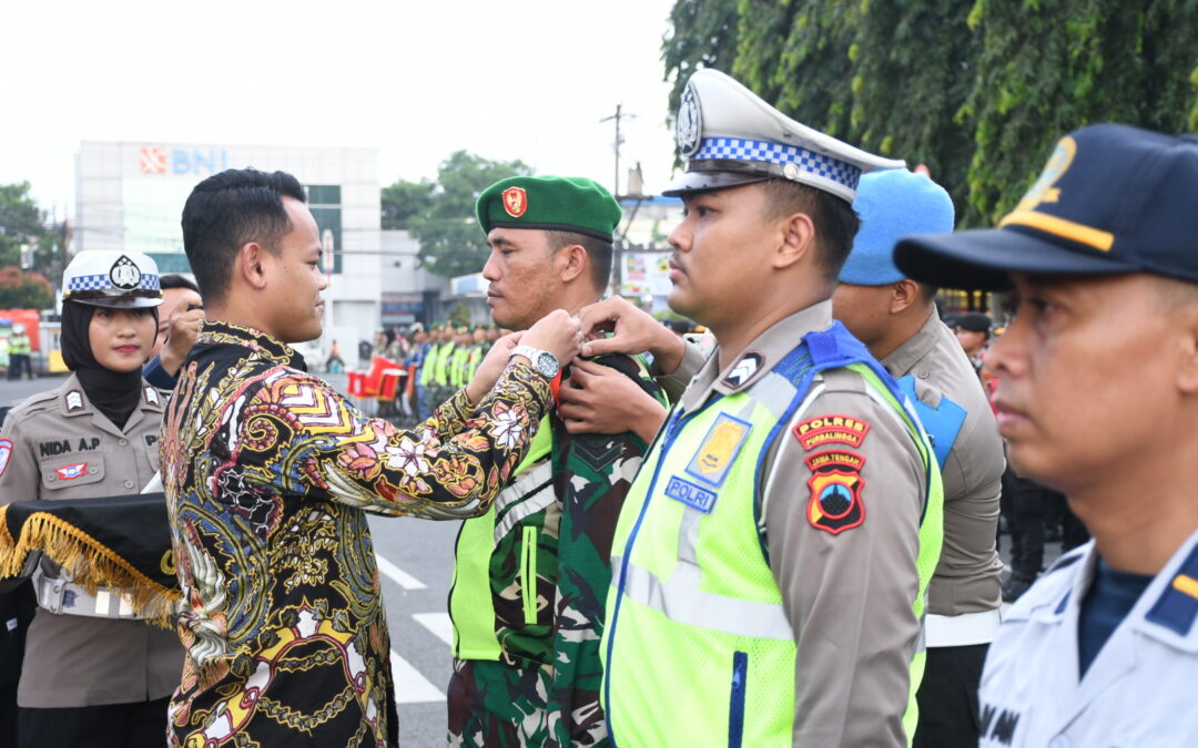 Gelar Pasukan Operasi Ketupat Candi 2025, Bupati Fahmi : Keamanan Lebaran Prioritas!