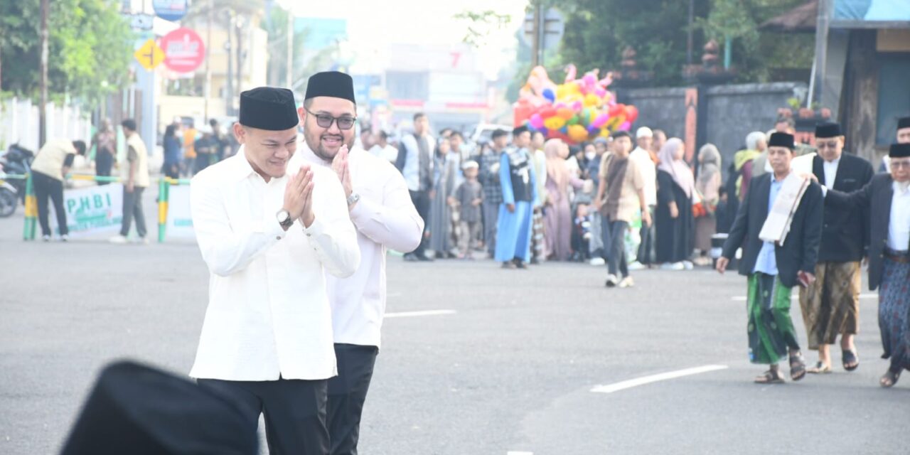 Idul Fitri di Purbalingga: Pemimpin dan Masyarakat Bersatu dalam Doa dan Silaturahmi