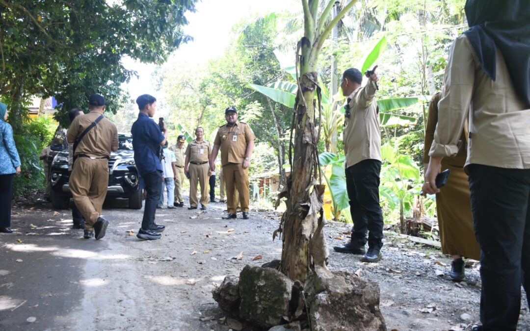 Respon Cepat Keluhan Warga, Wabup Purbalingga Tinjau Jalan Rusak di Desa Arenan dan Kembaran Wetan