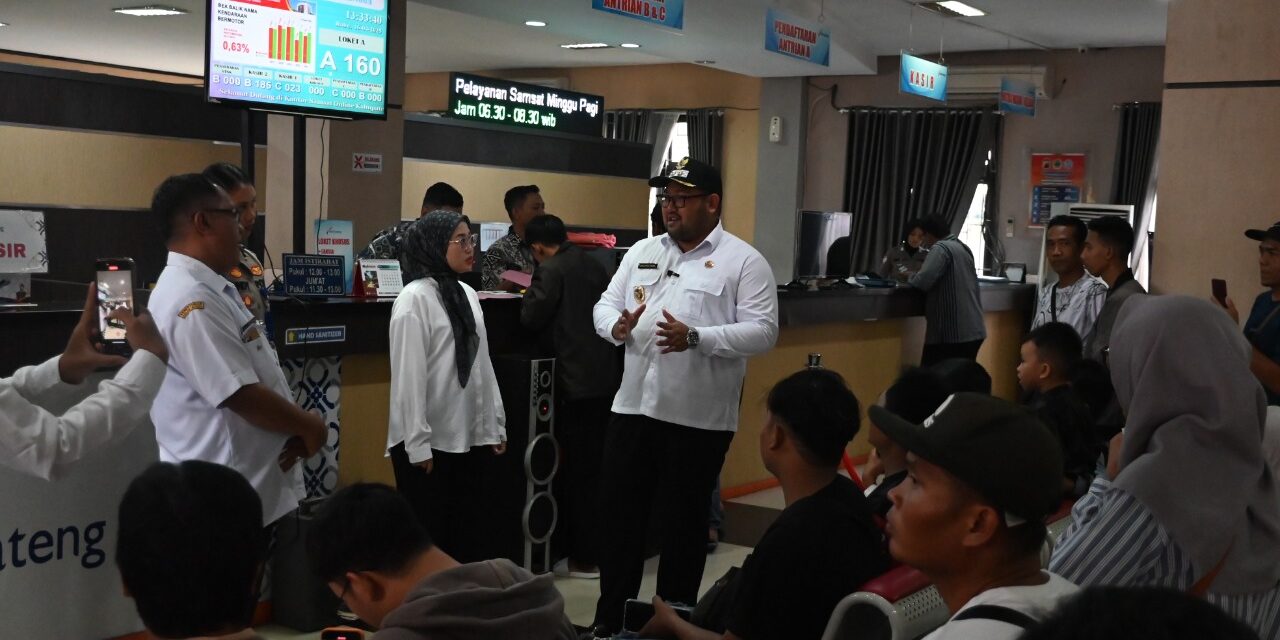 Wabup Dimas Pantau Langsung Pelayanan Pemutihan Pajak