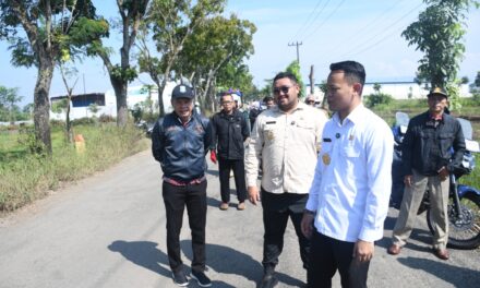 Dari Aspal Ulang Sampai Beton, Bupati–Wabup Motoran Tinjau Infrastruktur Siap Eksekusi