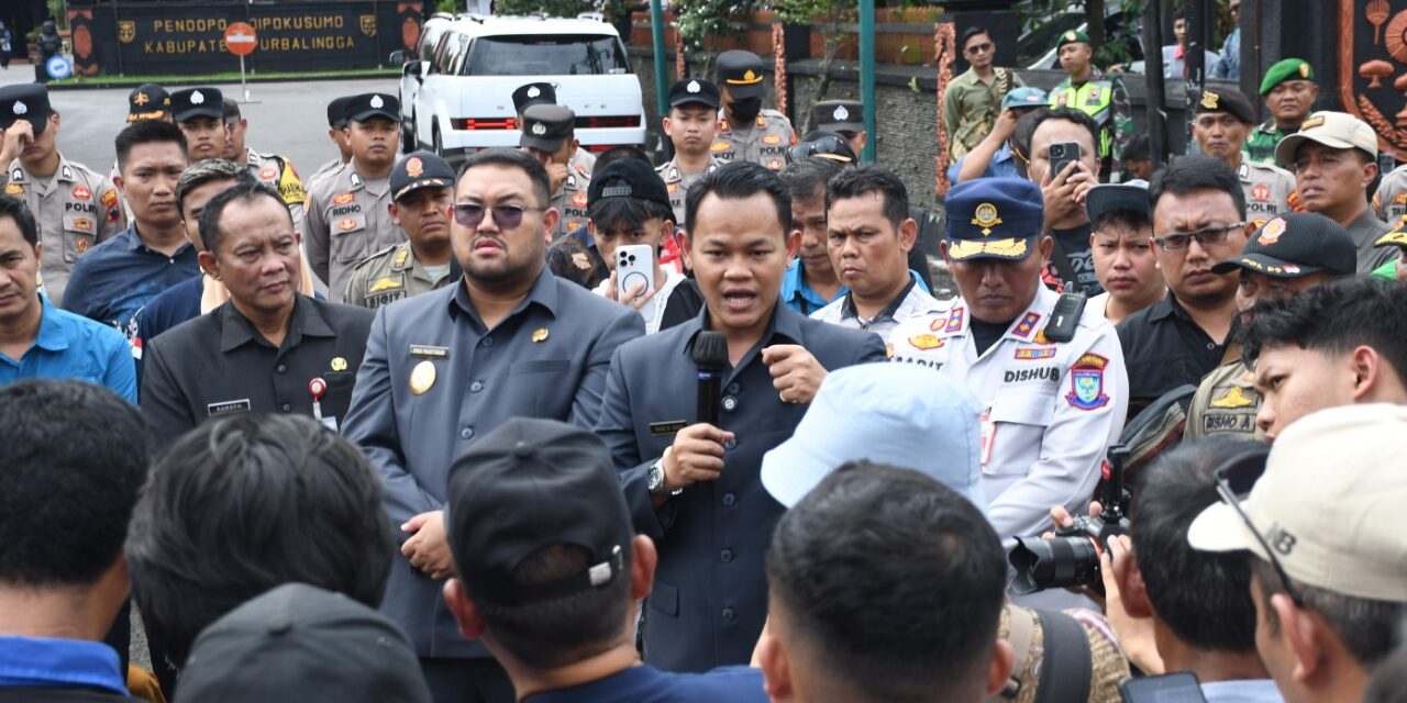 Aksi Damai Sopir Truk, Bupati Fahmi Siap Perjuangkan Aspirasi ke Pemerintah Pusat