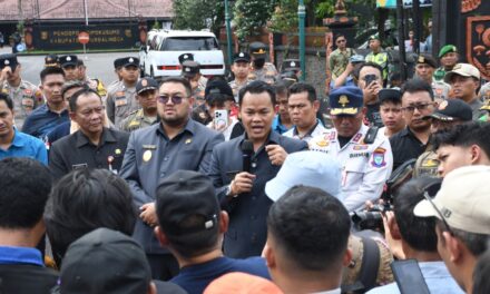 Aksi Damai Sopir Truk, Bupati Fahmi Siap Perjuangkan Aspirasi ke Pemerintah Pusat
