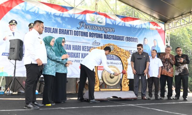 Semangat BBGRM dan HKG 2025: Jalan Desa Hingga Rumah Warga Direhab Bersama