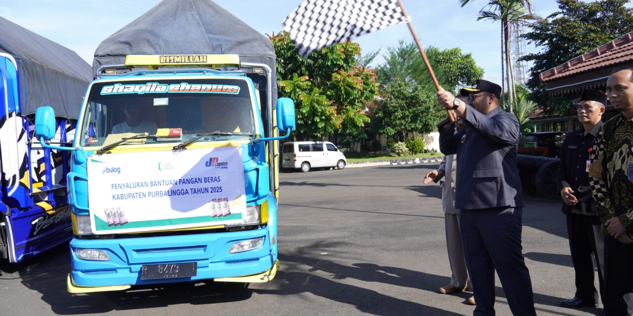 Stabilkan Harga Beras, Plt Bupati Dimas Lepas 2.278 Ton Beras Bantuan Pangan
