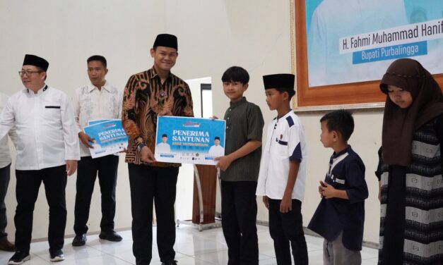 Syi’ar Muharram 1447 H, Bupati Fahmi Santuni Ribuan Anak Yatim dan Duafa