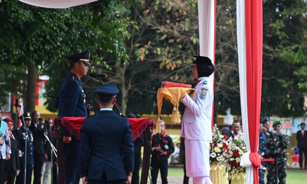 Sukses Kibarkan dan Turunkan Merah Putih, Paskibraka Purbalingga Dapat Bonus