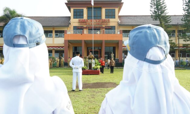 Apel Pagi di SMANSA Purbalingga, Bupati Fahmi: Jangan Minder, Punya Visi Besar!