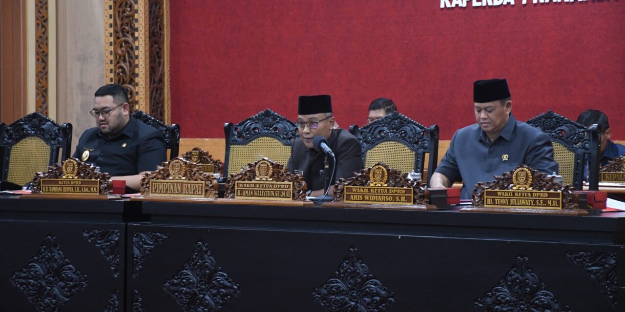 Fraksi-Fraksi DPRD Terima Pendapat Bupati, 4 Raperda Siap Masuk Tahap Komisi