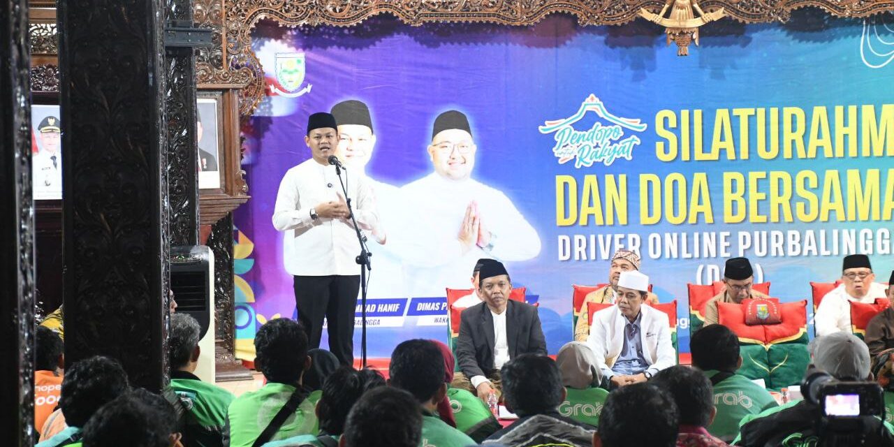 Bagikan Sembako ke Ojol, Bupati Fahmi Tegaskan Fokus Perbaikan Jalan Purbalingga