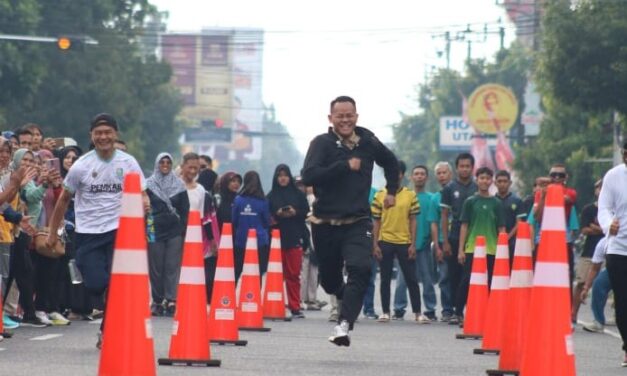 Street Run dan Pesan Suara Meriahkan Car Free Day Purbalingga, Bupati Fahmi Menang Dua Kali Sprint