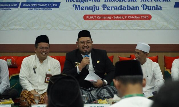Ngaji Bandongan Bareng Kiai, Wabup Dimas: Tradisi Pesantren Benteng Moral Bangsa