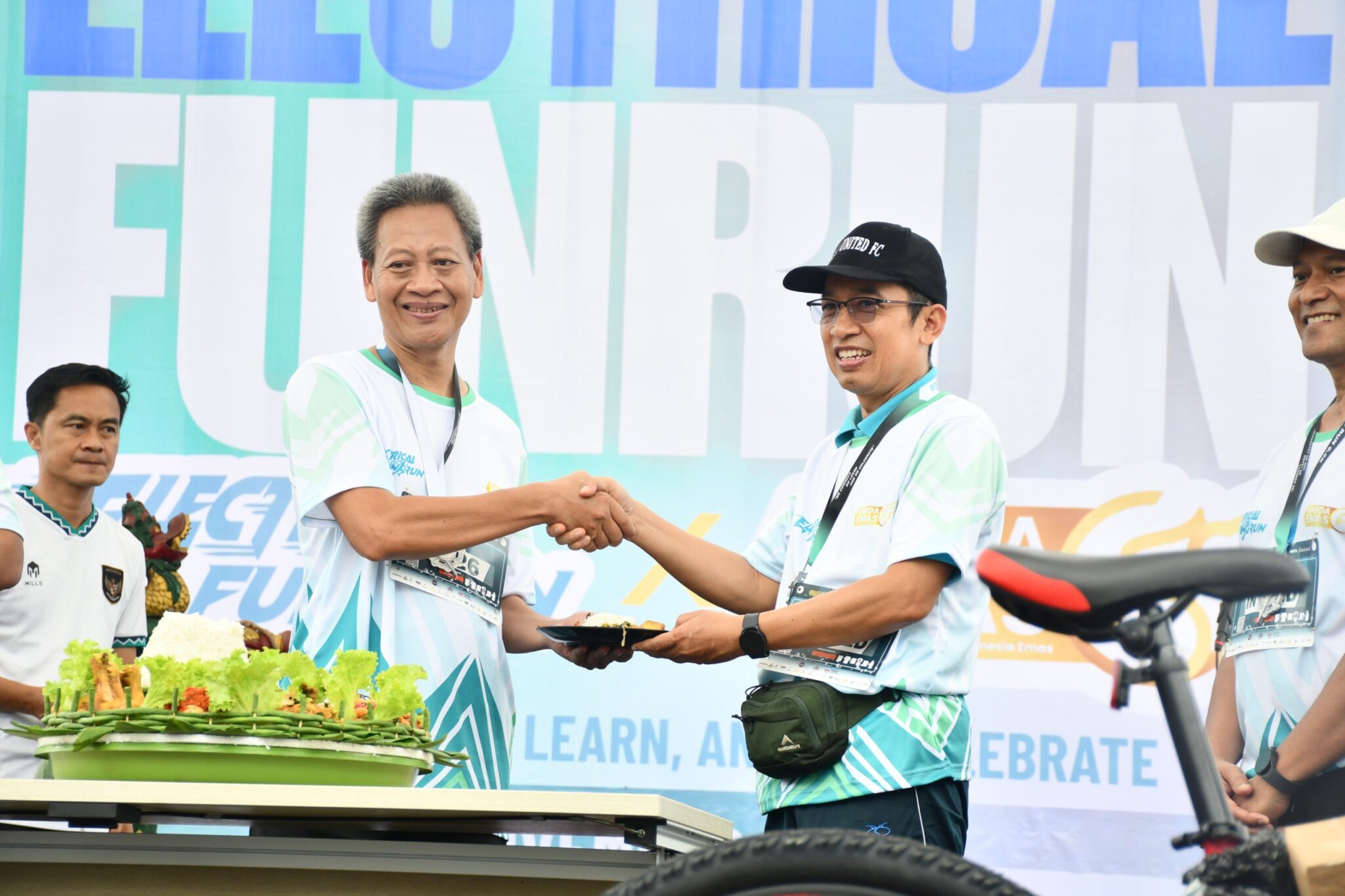 Electrical Fun Run 6,2K Warnai Peluncuran S2 Teknik Elektro Unsoed ...