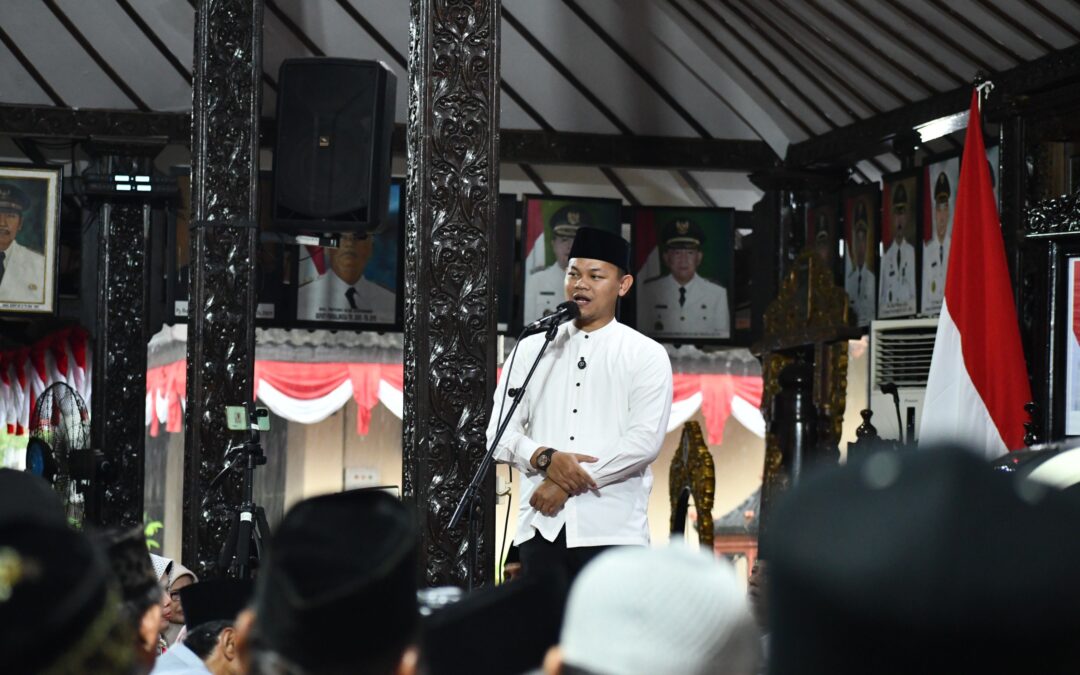 Bupati Fahmi Hadiri Pengajian MAS-RH, Ajak Doakan Gaza di Pendopo Dipokusumo