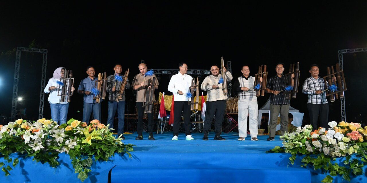 Tampil dengan Wajah Baru, Festival Kentongan “Pecah” di Alun-alun Purbalingga