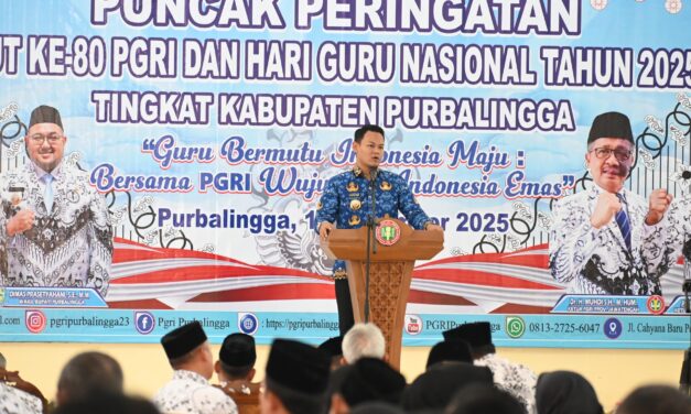 Puncak HUT ke-80 PGRI, Bupati Fahmi Ajak Guru Terus Belajar dan Adaptif Zaman
