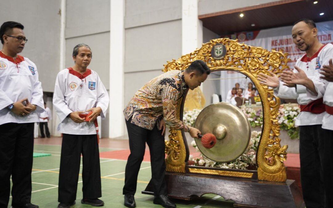 Dibuka Bupati Fahmi, 502 Pesilat Ikuti Kejurda–UKTDA Merpati Putih