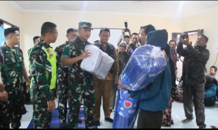 Pangdam IV/Diponegoro dan Bupati Fahmi Tinjau Dampak Banjir Bandang Purbalingga