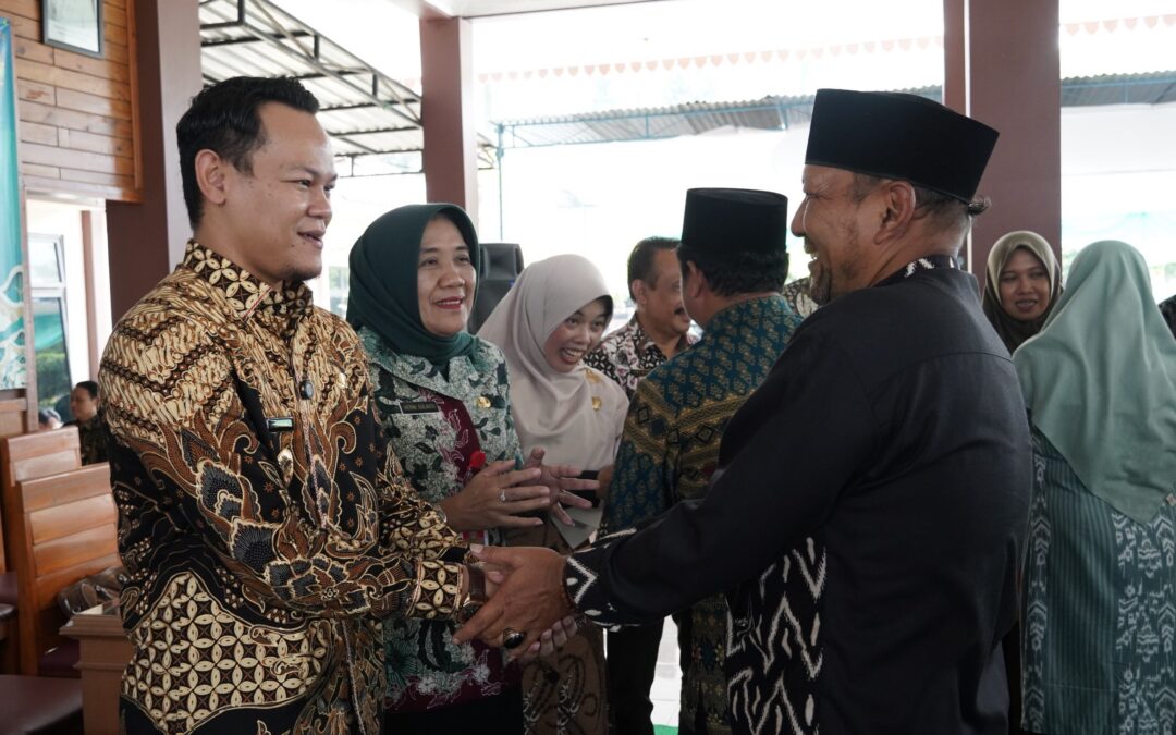 Halalbihalal di Rembang, Bupati Fahmi Apresiasi Kinerja Forkopimcam dan Desa