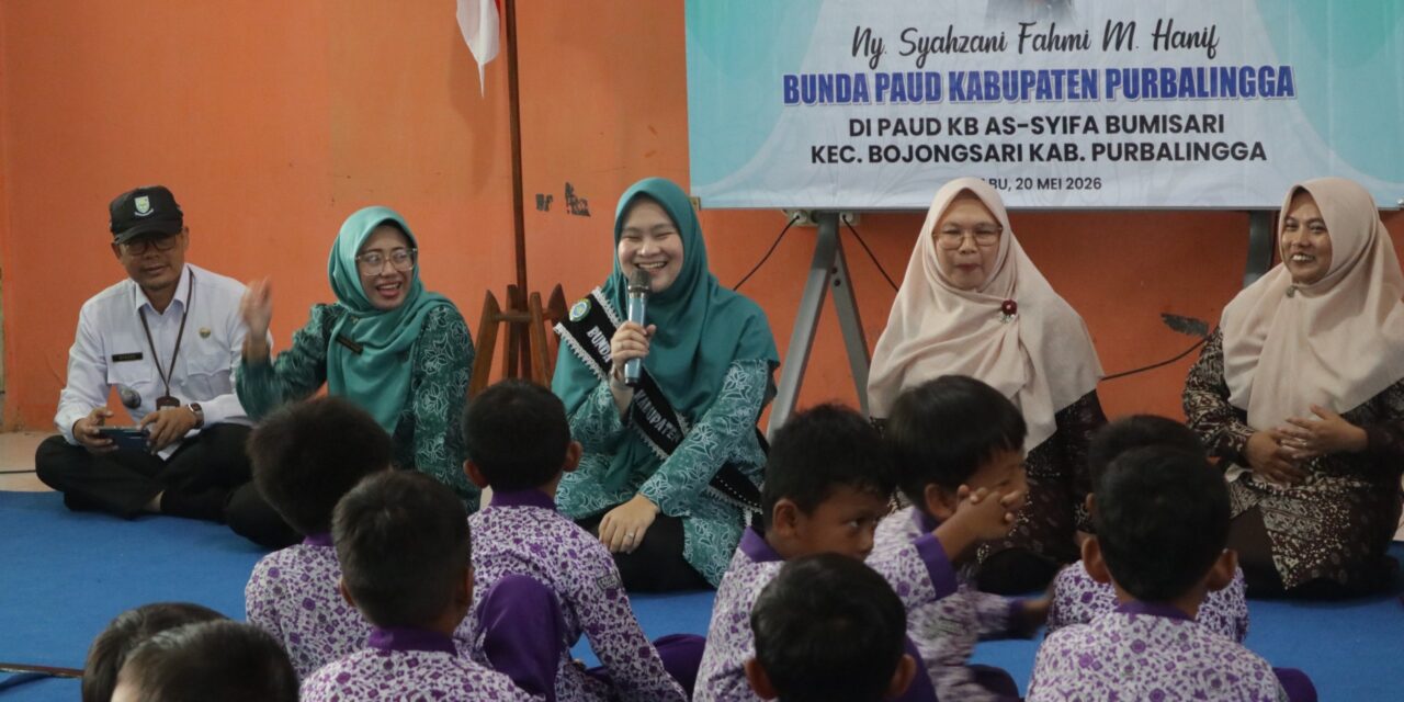 Belajar Saling Menolong dari Dongeng Bunda Hani di KB As-Syifa  