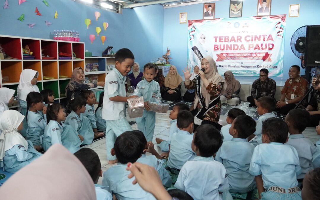 Tebar Cinta di KB Nurul Ummahaat, Bunda Hani Ajari Anak Cuci Tangan dan Gosok Gigi