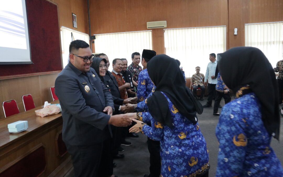 Lantik 39 PNS Baru, Wabup Dorong Kreativitas dan Kemandirian Daerah